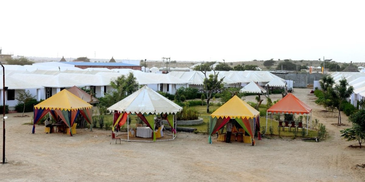 Inside the Luxury Experience of a Super Deluxe Desert Tent In Jaisalmer