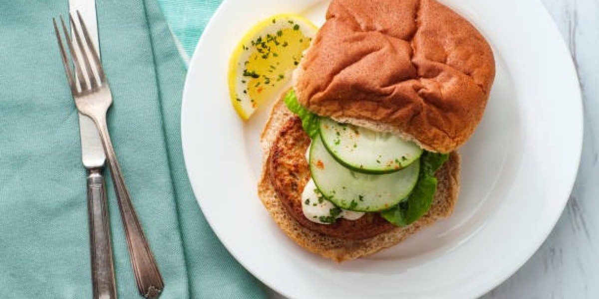 Crispy Whiting Fish Sandwich: A Quick and Tasty Meal
