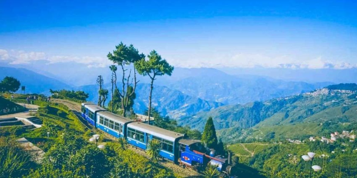 Darjeeling Travel 2026: Plan a Memorable Himalayan Getaway